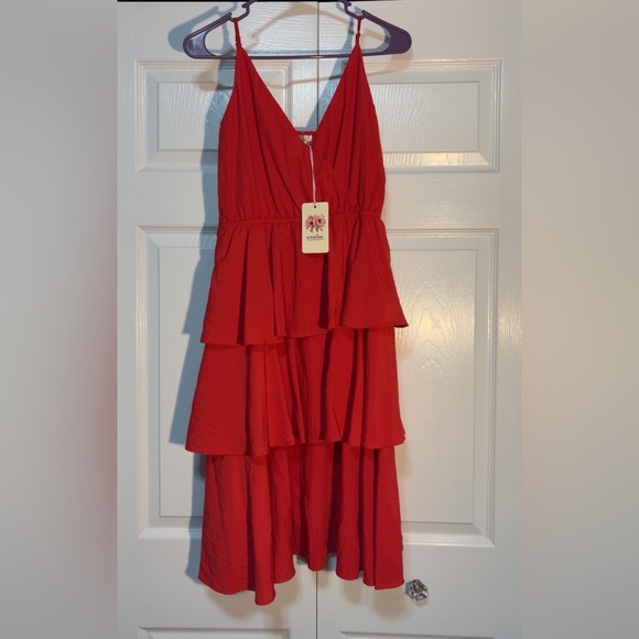 entro Dresses & Skirts - NWT Red Dress